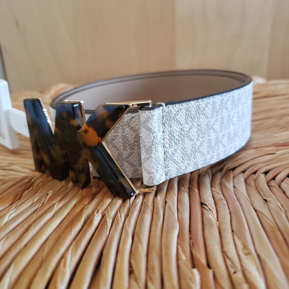 Michael Kors MK Signature Logo Belt NEW! - Picture 2 of 10